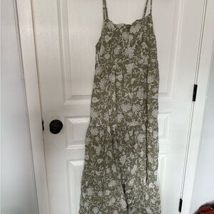 Stradivarius Olive and White Floral Dress
